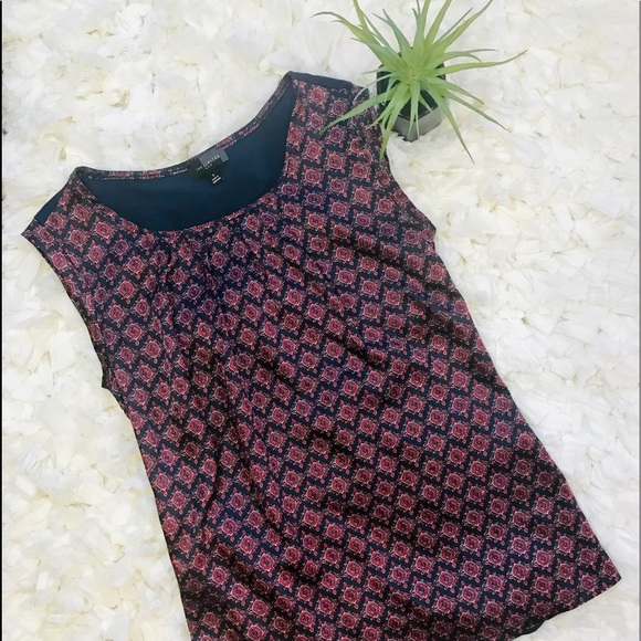 The Limited sleeveless top. - Picture 1 of 5